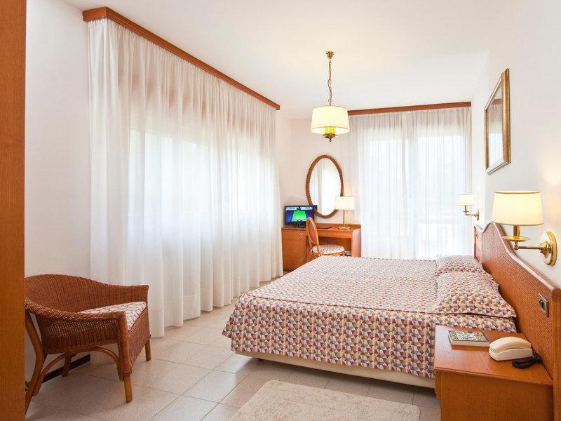 Hotel Gabbiano - Garda Lake Collection Dış mekan fotoğraf